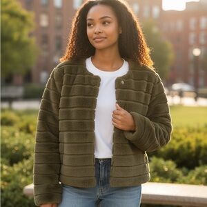Listicle Forest Green Teddy Jacket
